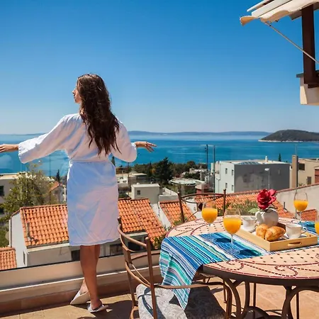 Sun Place * Split